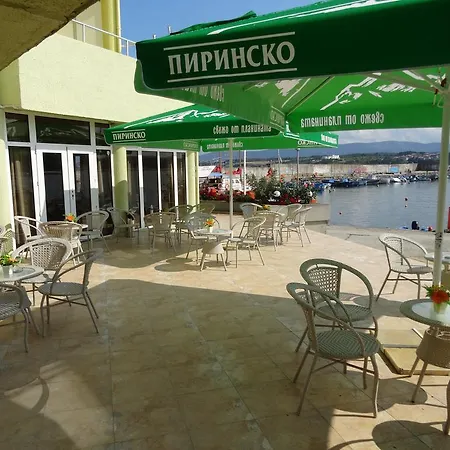 Marina Хотел Китен