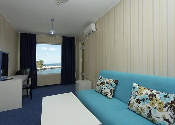 Готель Marina 3*