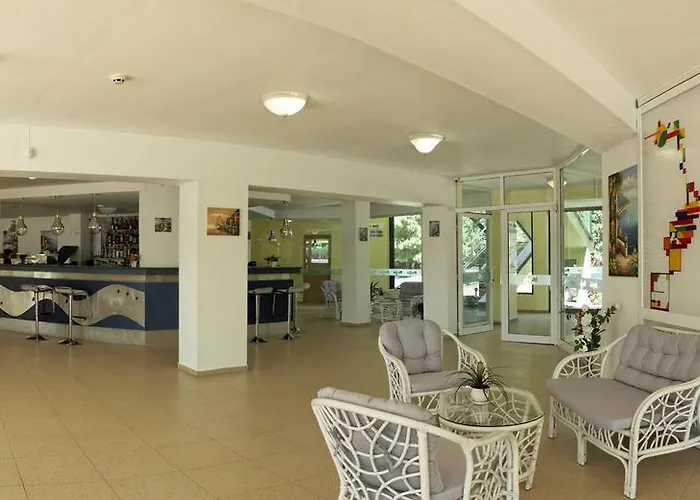 Готель Marina Китен