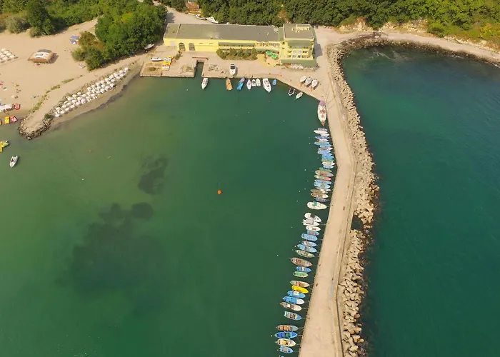 Готель Marina Китен